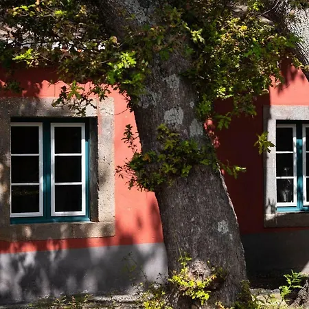 Quinta Vinhas בית הארחה